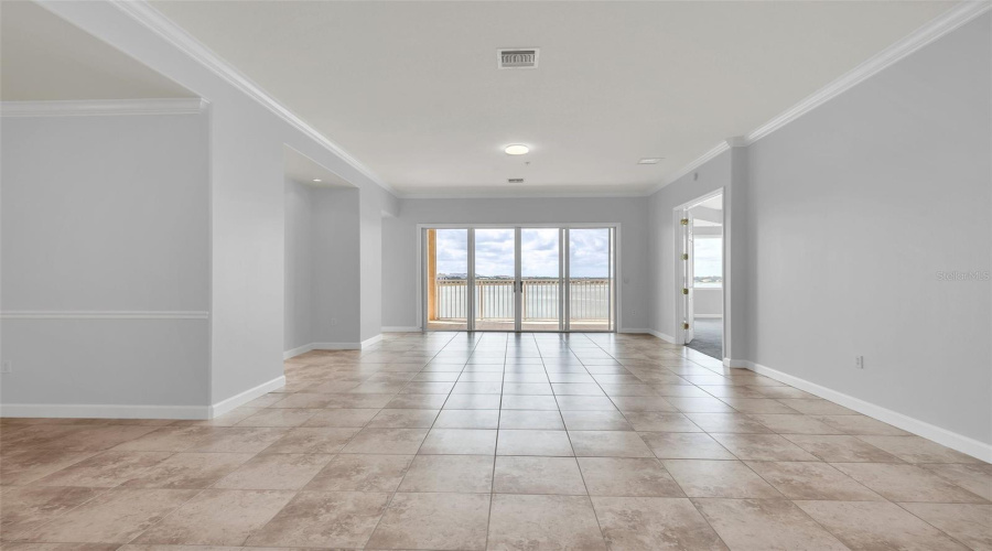 ORLANDO, Florida 32836, 4 Bedrooms Bedrooms, ,3 BathroomsBathrooms,Residential,For Sale,THE ESPLANADE,0,MFRO6408706