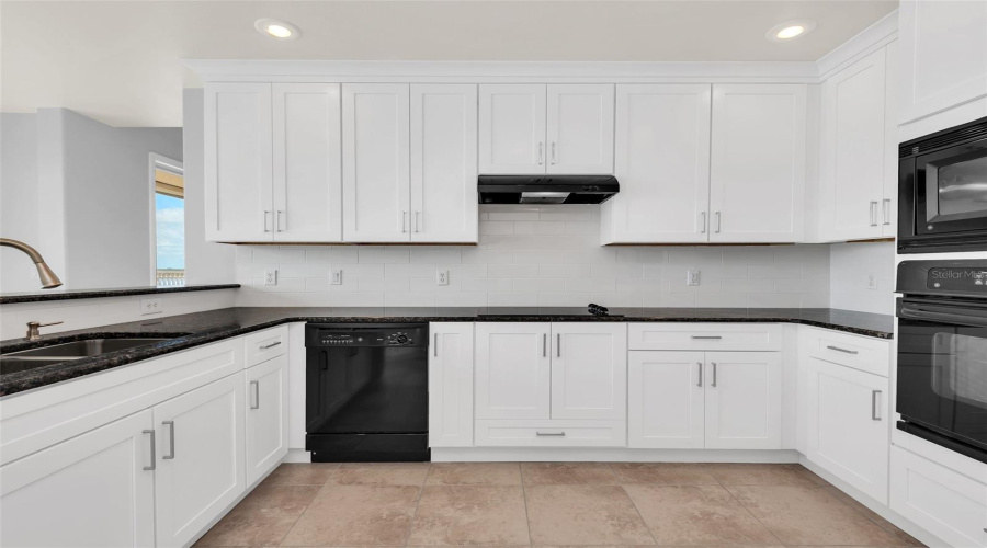 ORLANDO, Florida 32836, 4 Bedrooms Bedrooms, ,3 BathroomsBathrooms,Residential,For Sale,THE ESPLANADE,0,MFRO6408706