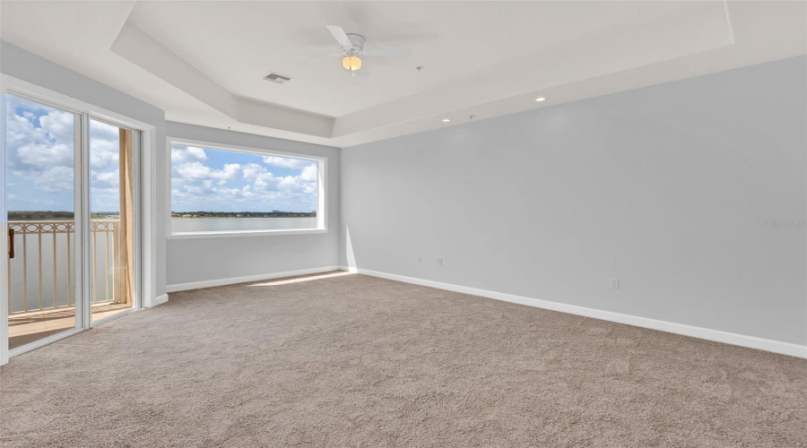 ORLANDO, Florida 32836, 4 Bedrooms Bedrooms, ,3 BathroomsBathrooms,Residential,For Sale,THE ESPLANADE,0,MFRO6408706