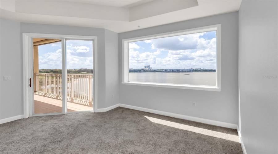 ORLANDO, Florida 32836, 4 Bedrooms Bedrooms, ,3 BathroomsBathrooms,Residential,For Sale,THE ESPLANADE,0,MFRO6408706