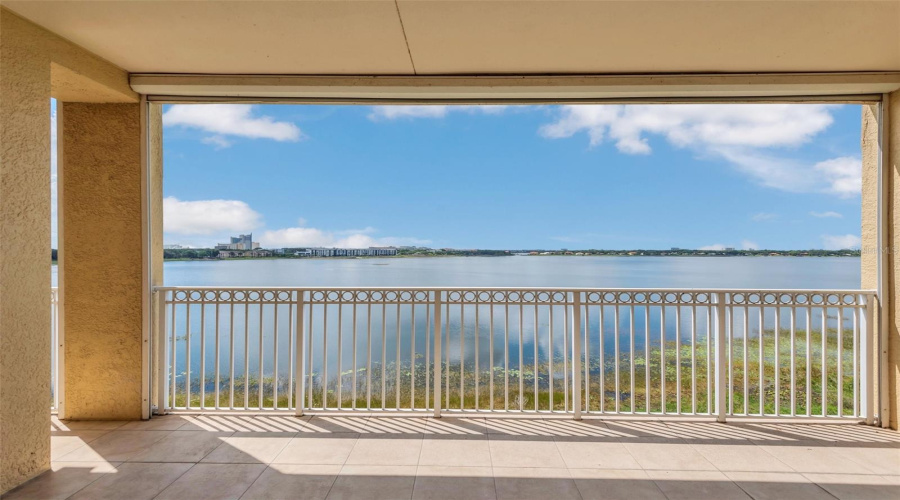 ORLANDO, Florida 32836, 4 Bedrooms Bedrooms, ,3 BathroomsBathrooms,Residential,For Sale,THE ESPLANADE,0,MFRO6408706