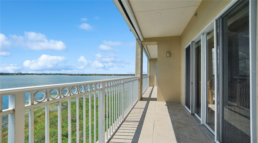 ORLANDO, Florida 32836, 4 Bedrooms Bedrooms, ,3 BathroomsBathrooms,Residential,For Sale,THE ESPLANADE,0,MFRO6408706