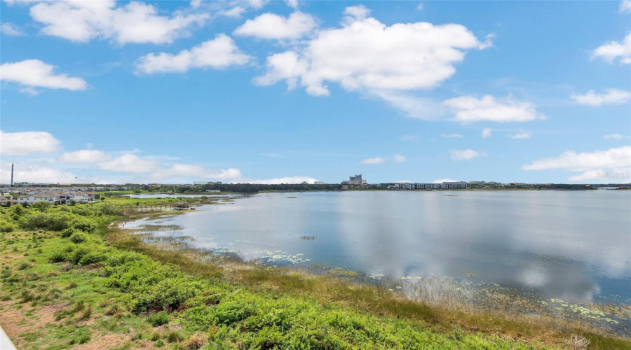 ORLANDO, Florida 32836, 4 Bedrooms Bedrooms, ,3 BathroomsBathrooms,Residential,For Sale,THE ESPLANADE,0,MFRO6408706