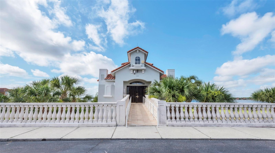 ORLANDO, Florida 32836, 4 Bedrooms Bedrooms, ,3 BathroomsBathrooms,Residential,For Sale,THE ESPLANADE,0,MFRO6408706