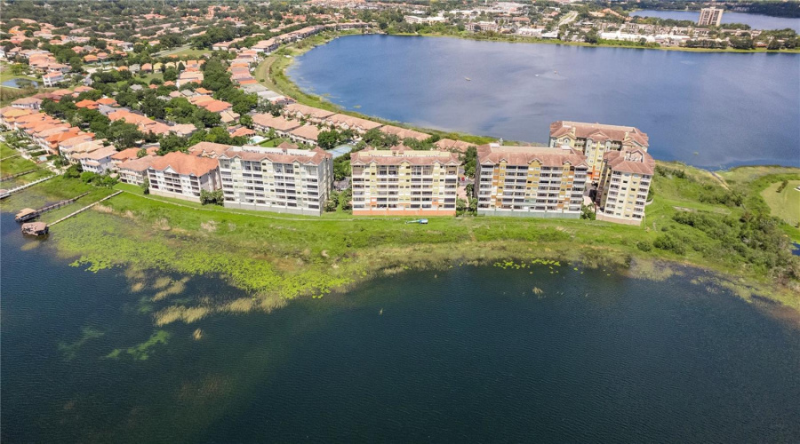 ORLANDO, Florida 32836, 4 Bedrooms Bedrooms, ,3 BathroomsBathrooms,Residential,For Sale,THE ESPLANADE,0,MFRO6408706