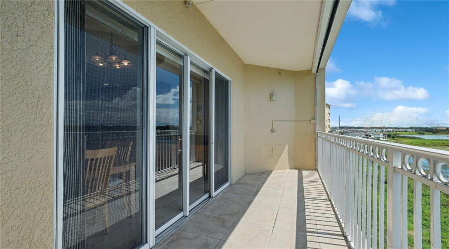 ORLANDO, Florida 32836, 4 Bedrooms Bedrooms, ,3 BathroomsBathrooms,Residential,For Sale,THE ESPLANADE,0,MFRO6408706