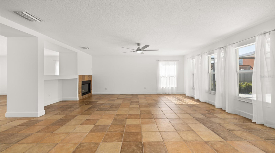 DAVENPORT, Florida 33897, 3 Bedrooms Bedrooms, ,2 BathroomsBathrooms,Residential,For Sale,RONA,0,MFRS5145567