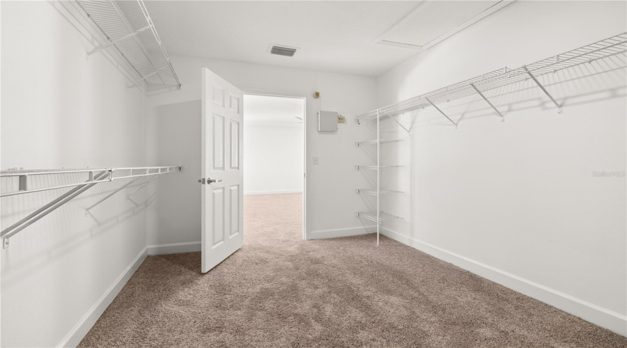 DAVENPORT, Florida 33897, 3 Bedrooms Bedrooms, ,2 BathroomsBathrooms,Residential,For Sale,RONA,0,MFRS5145567