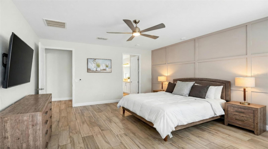 KISSIMMEE, Florida 34747, 9 Bedrooms Bedrooms, ,8 BathroomsBathrooms,Residential,For Sale,FAIRFAX DRIVE,0,MFRO6382849