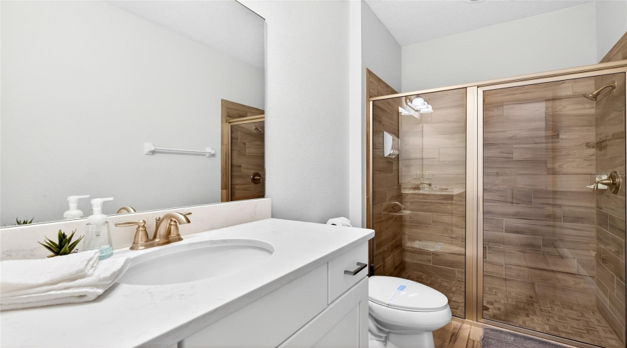KISSIMMEE, Florida 34747, 9 Bedrooms Bedrooms, ,8 BathroomsBathrooms,Residential,For Sale,FAIRFAX DRIVE,0,MFRO6382849
