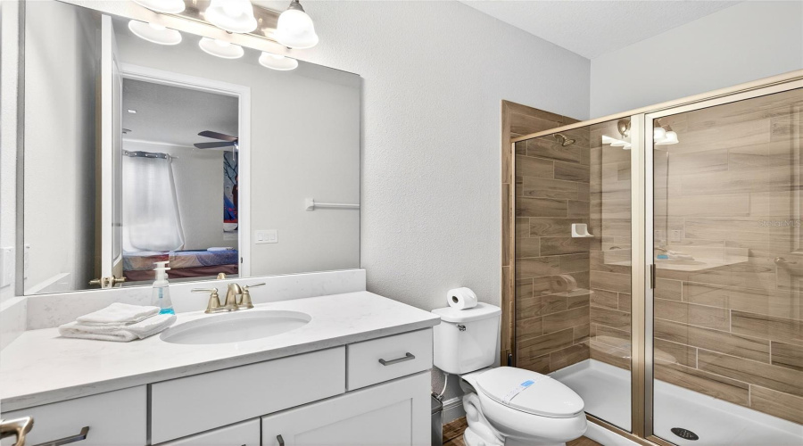 KISSIMMEE, Florida 34747, 9 Bedrooms Bedrooms, ,8 BathroomsBathrooms,Residential,For Sale,FAIRFAX DRIVE,0,MFRO6382849