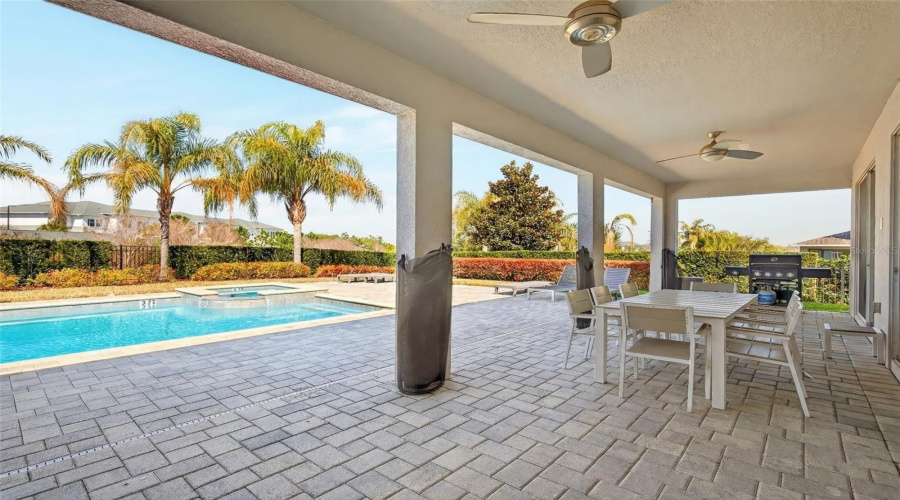 KISSIMMEE, Florida 34747, 9 Bedrooms Bedrooms, ,8 BathroomsBathrooms,Residential,For Sale,FAIRFAX DRIVE,0,MFRO6382849