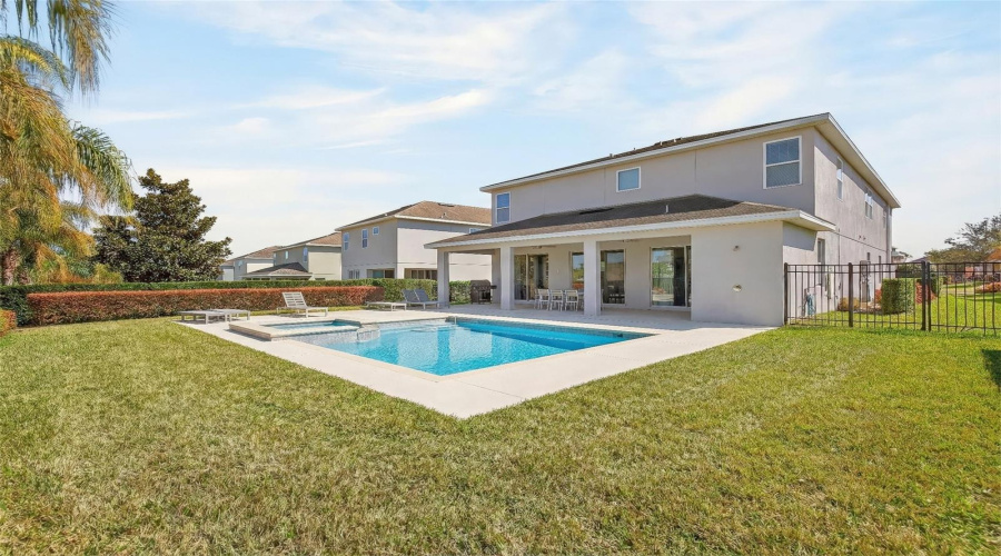KISSIMMEE, Florida 34747, 9 Bedrooms Bedrooms, ,8 BathroomsBathrooms,Residential,For Sale,FAIRFAX DRIVE,0,MFRO6382849