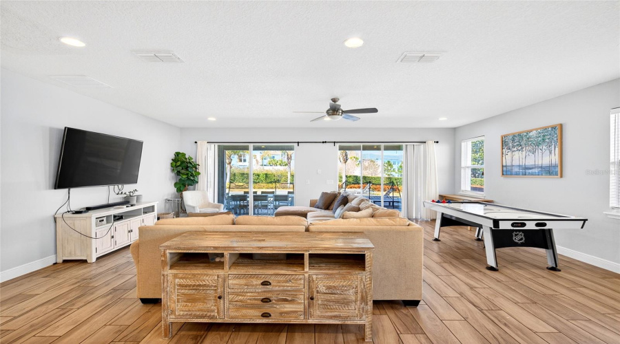 KISSIMMEE, Florida 34747, 9 Bedrooms Bedrooms, ,8 BathroomsBathrooms,Residential,For Sale,FAIRFAX DRIVE,0,MFRO6382849