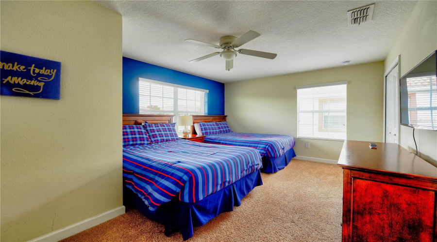 KISSIMMEE, Florida 34746, 5 Bedrooms Bedrooms, ,4 BathroomsBathrooms,Residential,For Sale,BRIER ROSE,0,MFRS5123963