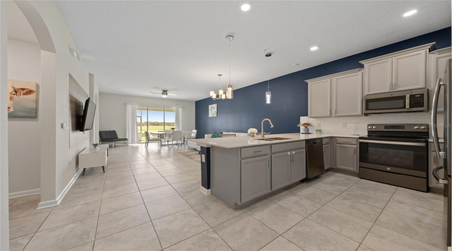 DAVENPORT, Florida 33896, 2 Bedrooms Bedrooms, ,2 BathroomsBathrooms,Residential,For Sale,OCEAN COURSE,0,MFRS5149854