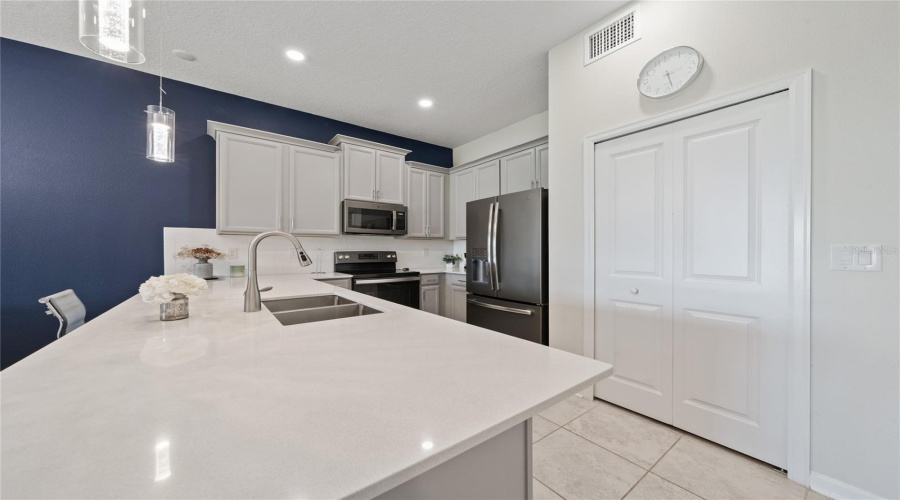 DAVENPORT, Florida 33896, 2 Bedrooms Bedrooms, ,2 BathroomsBathrooms,Residential,For Sale,OCEAN COURSE,0,MFRS5149854
