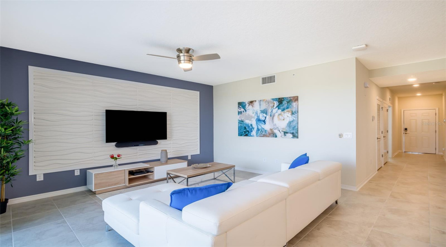 KISSIMMEE, Florida 34746, 2 Bedrooms Bedrooms, ,2 BathroomsBathrooms,Residential,For Sale,CLOCK TOWER,0,MFRS5150203