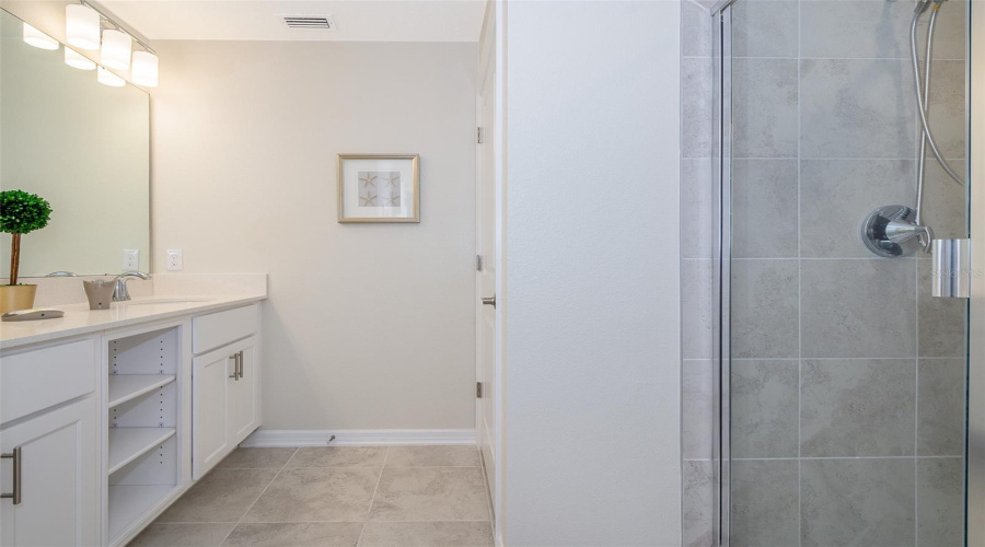 KISSIMMEE, Florida 34746, 2 Bedrooms Bedrooms, ,2 BathroomsBathrooms,Residential,For Sale,CLOCK TOWER,0,MFRS5150203