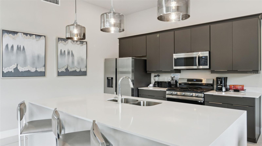 REUNION, Florida 34747, 5 Bedrooms Bedrooms, ,4 BathroomsBathrooms,Residential,For Sale,SANDY RIDGE,0,MFRO6406162
