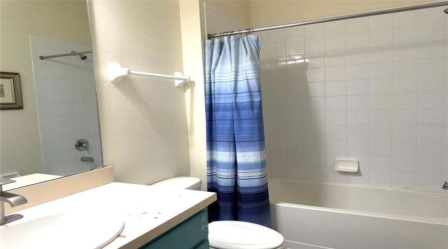 KISSIMMEE, Florida 34746, 4 Bedrooms Bedrooms, ,3 BathroomsBathrooms,Residential,For Sale,ADA,0,MFRO6408598