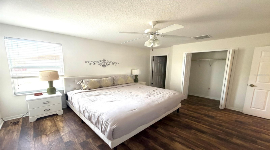 KISSIMMEE, Florida 34746, 4 Bedrooms Bedrooms, ,3 BathroomsBathrooms,Residential,For Sale,ADA,0,MFRO6408598