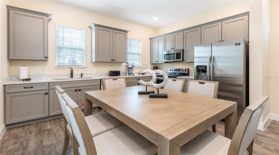 KISSIMMEE, Florida 34747, 3 Bedrooms Bedrooms, ,3 BathroomsBathrooms,Residential,For Sale,KNEE DEEP,0,MFRO6408722