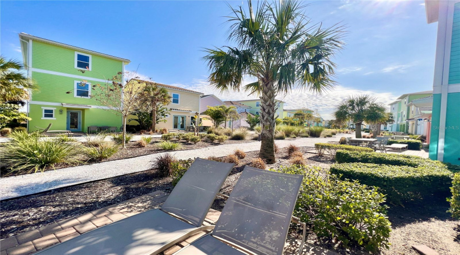 KISSIMMEE, Florida 34747, 3 Bedrooms Bedrooms, ,3 BathroomsBathrooms,Residential,For Sale,KNEE DEEP,0,MFRO6408722
