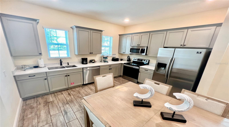 KISSIMMEE, Florida 34747, 3 Bedrooms Bedrooms, ,3 BathroomsBathrooms,Residential,For Sale,KNEE DEEP,0,MFRO6408722