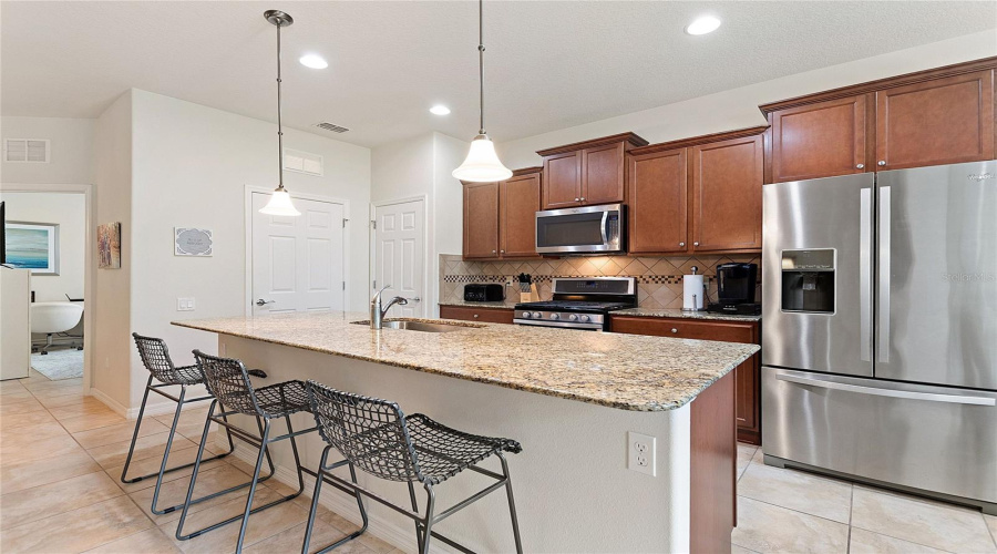 DAVENPORT, Florida 33837, 3 Bedrooms Bedrooms, ,2 BathroomsBathrooms,Residential,For Sale,VALENCIA,0,MFRS5149786