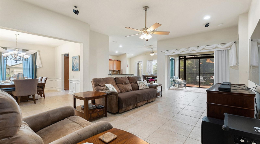 DAVENPORT, Florida 33837, 2 Bedrooms Bedrooms, ,2 BathroomsBathrooms,Residential,For Sale,ARMADA,0,MFRS5149772
