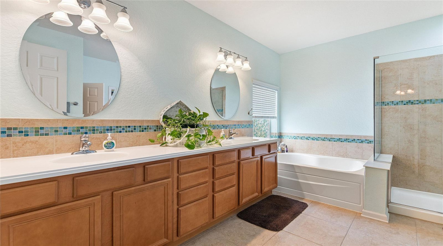 DAVENPORT, Florida 33837, 2 Bedrooms Bedrooms, ,2 BathroomsBathrooms,Residential,For Sale,ARMADA,0,MFRS5149772