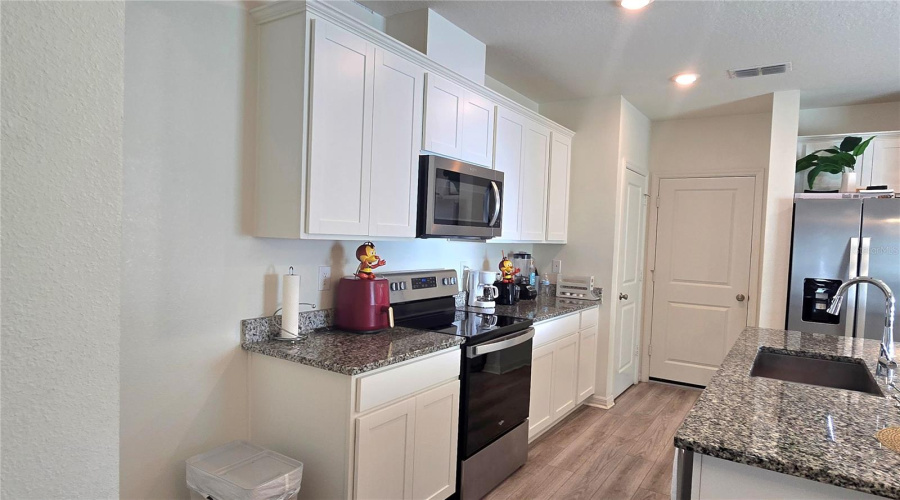 DAVENPORT, Florida 33897, 3 Bedrooms Bedrooms, ,2 BathroomsBathrooms,Residential,For Sale,MIRABELLA,0,MFRS5142365