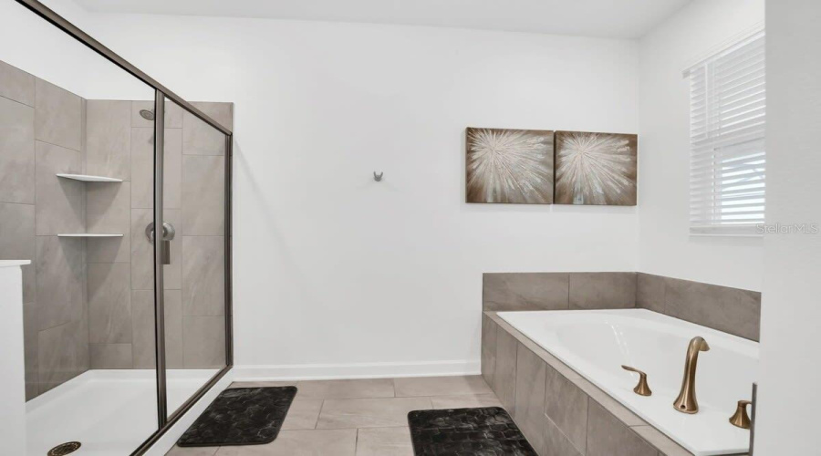 KISSIMMEE, Florida 34746, 8 Bedrooms Bedrooms, ,5 BathroomsBathrooms,Residential,For Sale,QUOTE,0,MFRO6408736