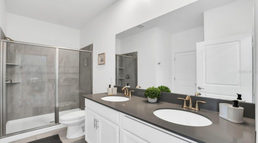 KISSIMMEE, Florida 34746, 8 Bedrooms Bedrooms, ,5 BathroomsBathrooms,Residential,For Sale,QUOTE,0,MFRO6408736