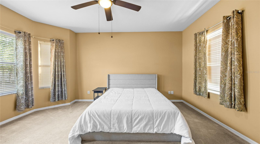 DAVENPORT, Florida 33897, 5 Bedrooms Bedrooms, ,3 BathroomsBathrooms,Residential,For Sale,BRUNELLO,0,MFRO6403615