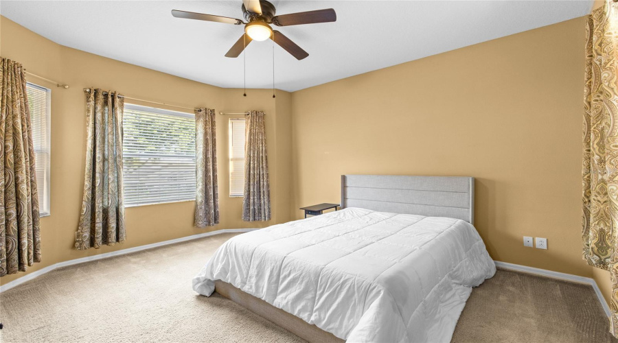 DAVENPORT, Florida 33897, 5 Bedrooms Bedrooms, ,3 BathroomsBathrooms,Residential,For Sale,BRUNELLO,0,MFRO6403615