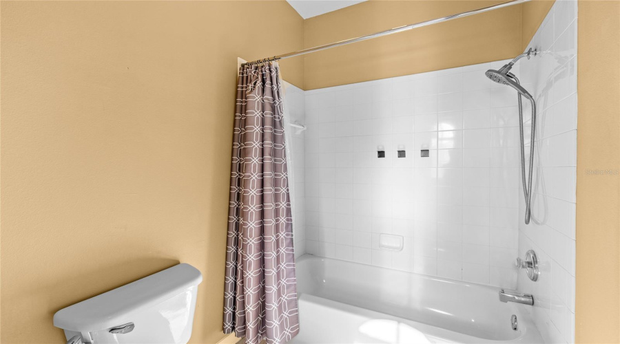 DAVENPORT, Florida 33897, 5 Bedrooms Bedrooms, ,3 BathroomsBathrooms,Residential,For Sale,BRUNELLO,0,MFRO6403615