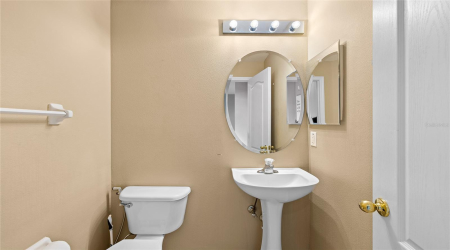 DAVENPORT, Florida 33897, 5 Bedrooms Bedrooms, ,3 BathroomsBathrooms,Residential,For Sale,BRUNELLO,0,MFRO6403615
