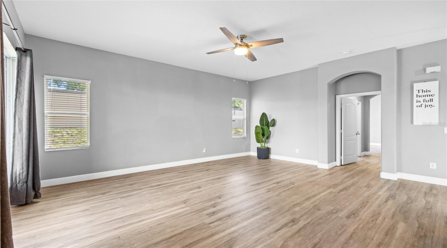 DAVENPORT, Florida 33897, 5 Bedrooms Bedrooms, ,3 BathroomsBathrooms,Residential,For Sale,BRUNELLO,0,MFRO6403615