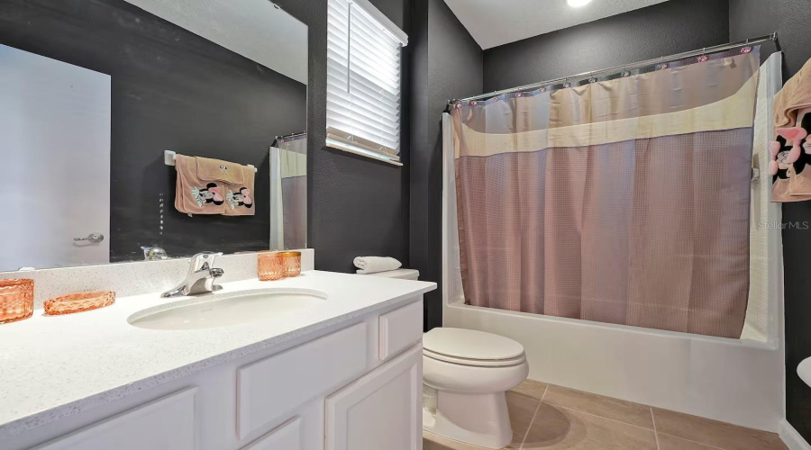 KISSIMMEE, Florida 34746, 12 Bedrooms Bedrooms, ,11 BathroomsBathrooms,Residential,For Sale,GANESHA,0,MFRO6409228