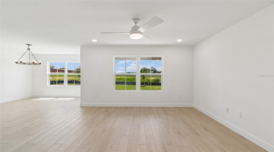 DAVENPORT, Florida 33837, 4 Bedrooms Bedrooms, ,2 BathroomsBathrooms,Residential,For Sale,REIN,0,MFRO6409254