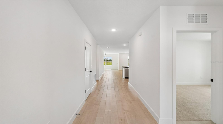 DAVENPORT, Florida 33837, 4 Bedrooms Bedrooms, ,2 BathroomsBathrooms,Residential,For Sale,REIN,0,MFRO6409254