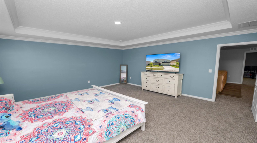 DAVENPORT, Florida 33837, 5 Bedrooms Bedrooms, ,3 BathroomsBathrooms,Residential,For Sale,FILLMORE,0,MFRL4955312