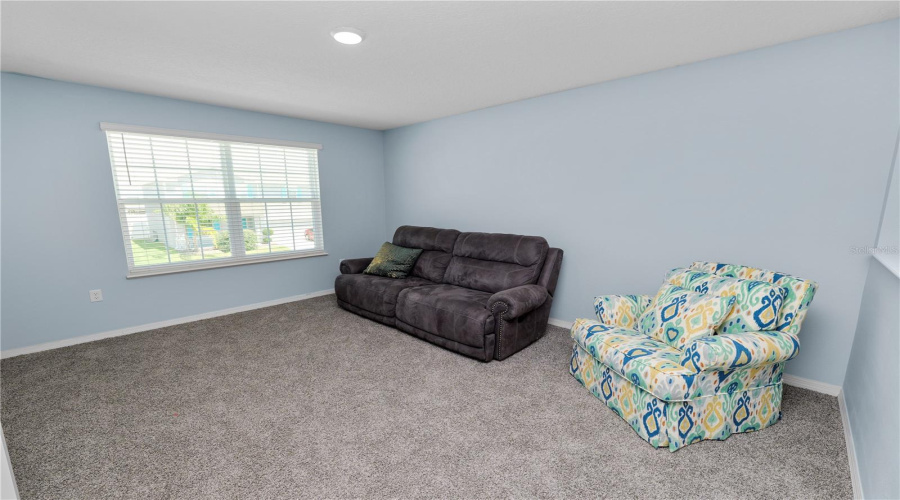 DAVENPORT, Florida 33837, 5 Bedrooms Bedrooms, ,3 BathroomsBathrooms,Residential,For Sale,FILLMORE,0,MFRL4955312