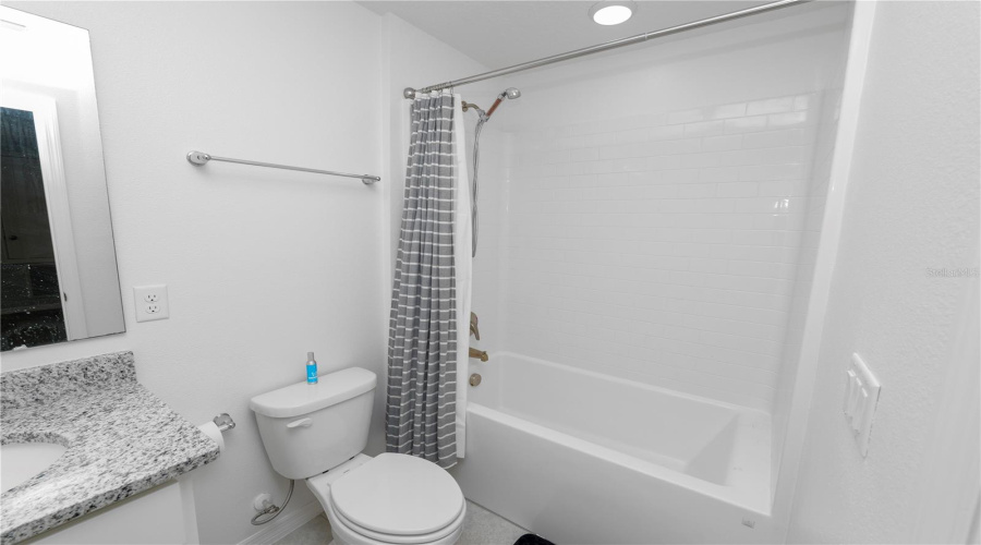 DAVENPORT, Florida 33837, 5 Bedrooms Bedrooms, ,3 BathroomsBathrooms,Residential,For Sale,FILLMORE,0,MFRL4955312