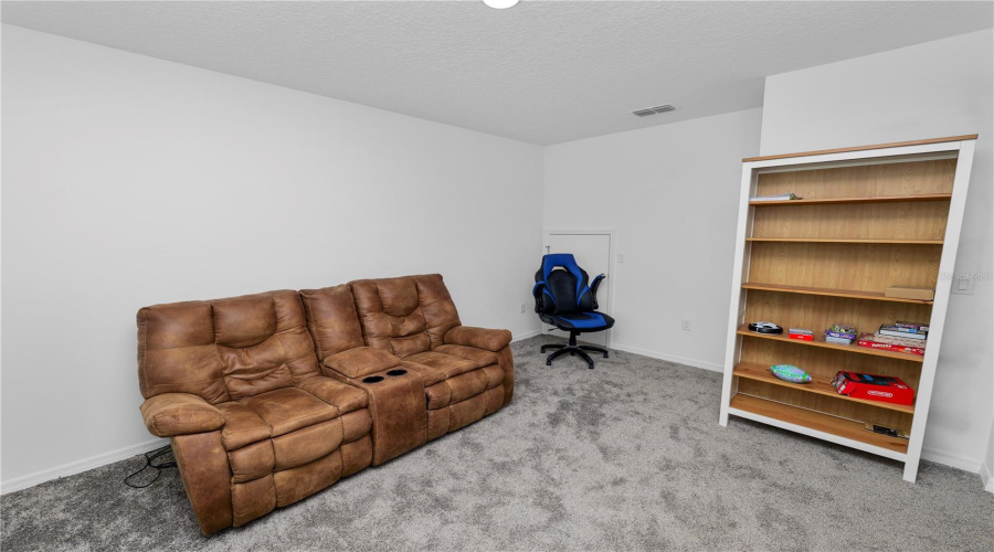 DAVENPORT, Florida 33837, 5 Bedrooms Bedrooms, ,3 BathroomsBathrooms,Residential,For Sale,FILLMORE,0,MFRL4955312