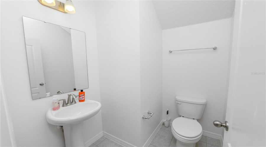 DAVENPORT, Florida 33837, 5 Bedrooms Bedrooms, ,3 BathroomsBathrooms,Residential,For Sale,FILLMORE,0,MFRL4955312