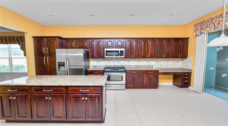 DAVENPORT, Florida 33837, 3 Bedrooms Bedrooms, ,2 BathroomsBathrooms,Residential,For Sale,ARENA,0,MFRL4962006