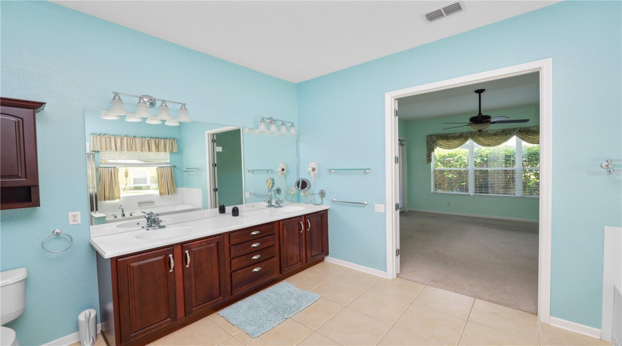 DAVENPORT, Florida 33837, 3 Bedrooms Bedrooms, ,2 BathroomsBathrooms,Residential,For Sale,ARENA,0,MFRL4962006
